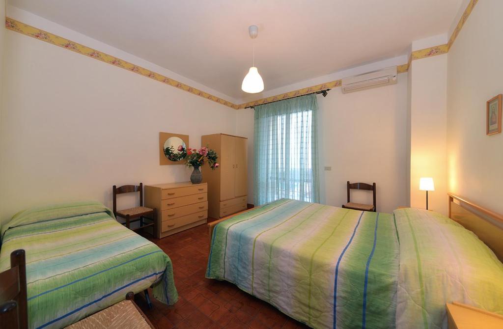 Willa Agriturismo Nardini Rodi Garganico Pokój zdjęcie